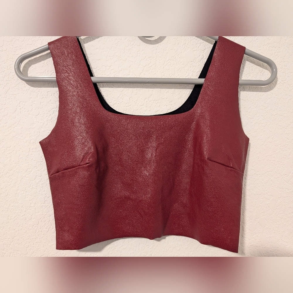 Commando Garnet Wine Red Faux Leather Square Neck Tank Crop Top XS Shapewear - Picture 7 of 8